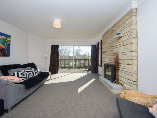 6 Joanna Place Deanwell_4
