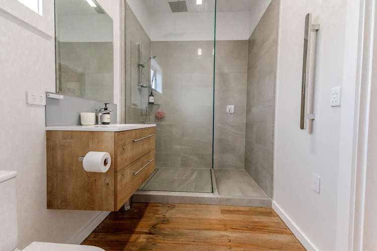 83 Hall Street Hokitika_19