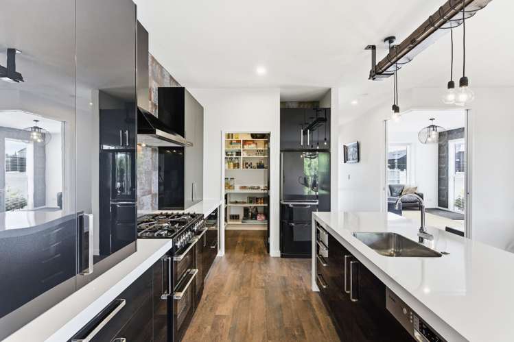 112 Hills Road Edgeware_5