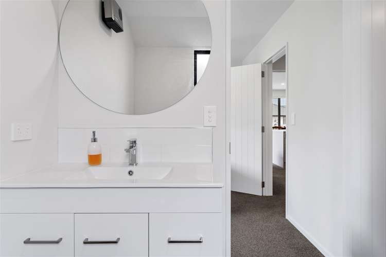 2 Stonyer Street Woodend_6