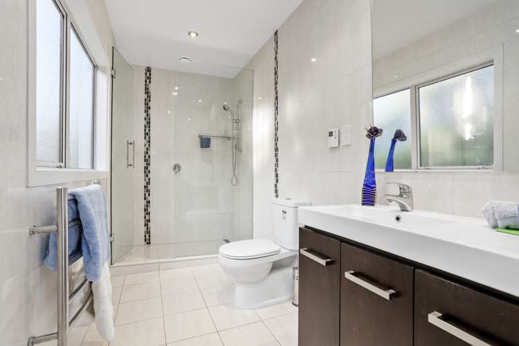 9 Tinopai Road Titirangi_24