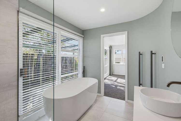 23 Tui Road Raumati Beach_21
