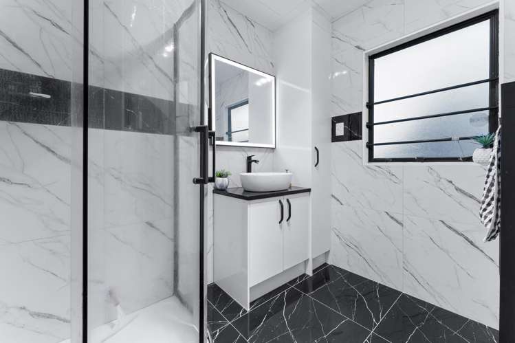 4/22 Barneys Farm Road Clendon Park_9