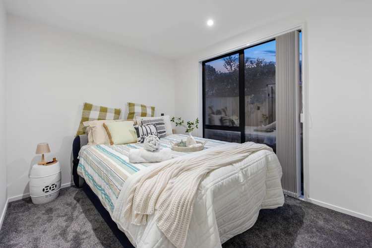 25A,B,C,D, Oteha Valley Road Northcross_6