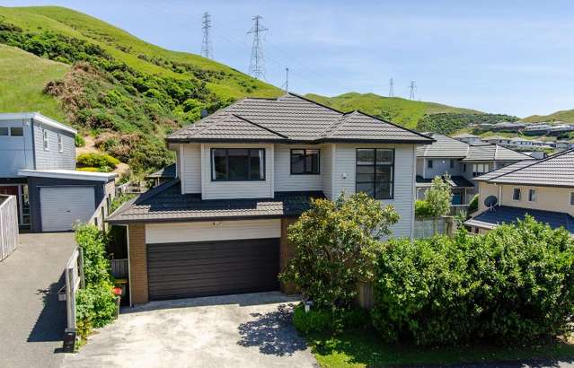 6 Erlestoke Crescent Churton Park_1