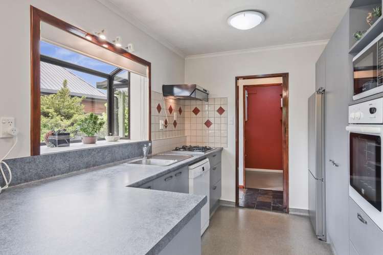 68 Lake Terrace Road Burwood_3
