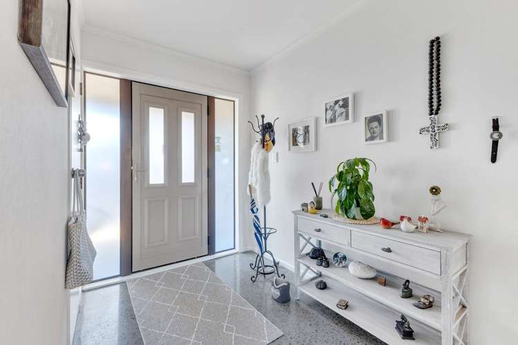 2/502 Devon Street East_0