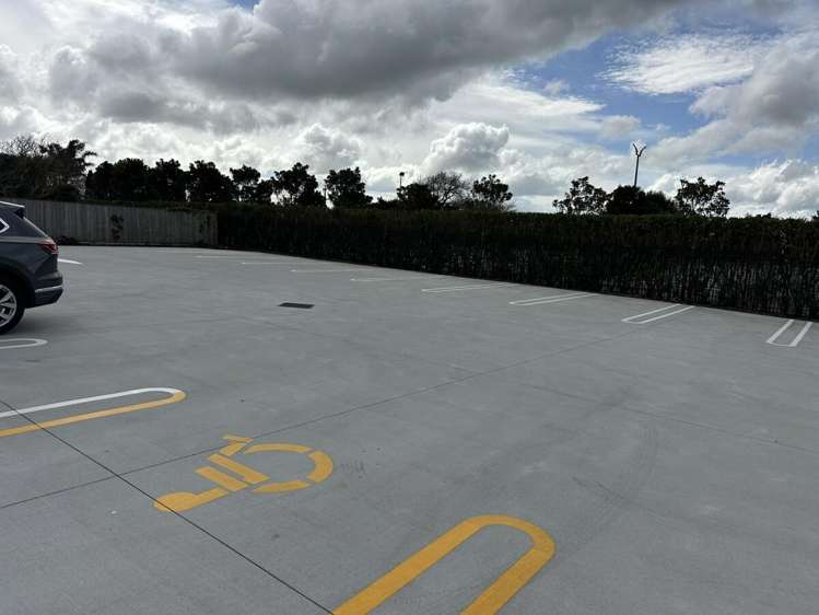 100 Glover Road Hawera_18