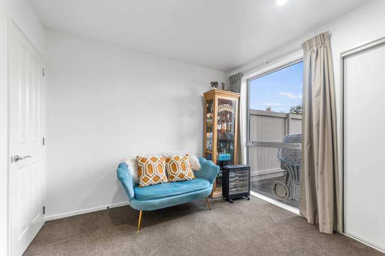 22 Henley Green Northwood_9