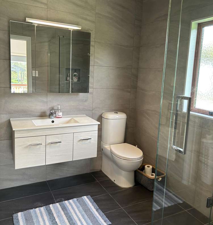 153 Halcombe Road Feilding_12
