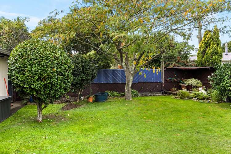 23 Breadalbane Road Havelock North_11