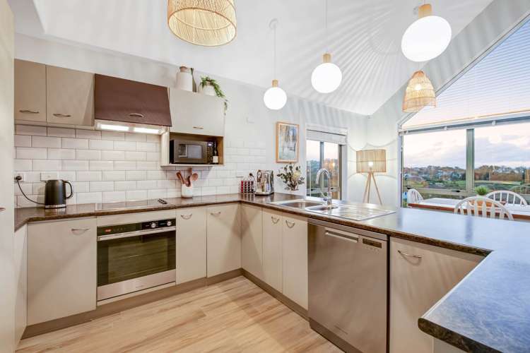 17 Fingal Way Gulf Harbour_11