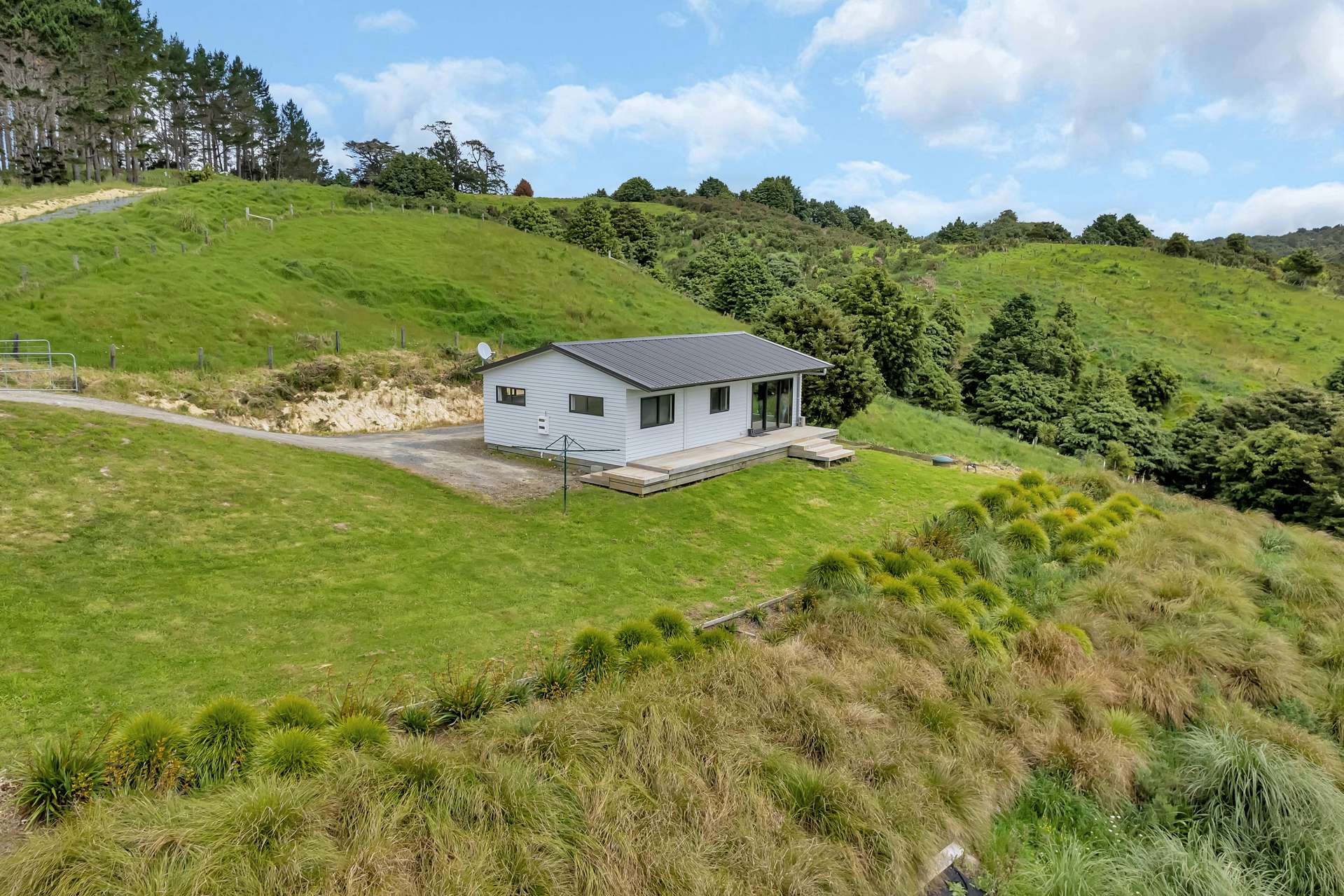 2568e Paparoa-Oakleigh Road Paparoa_0