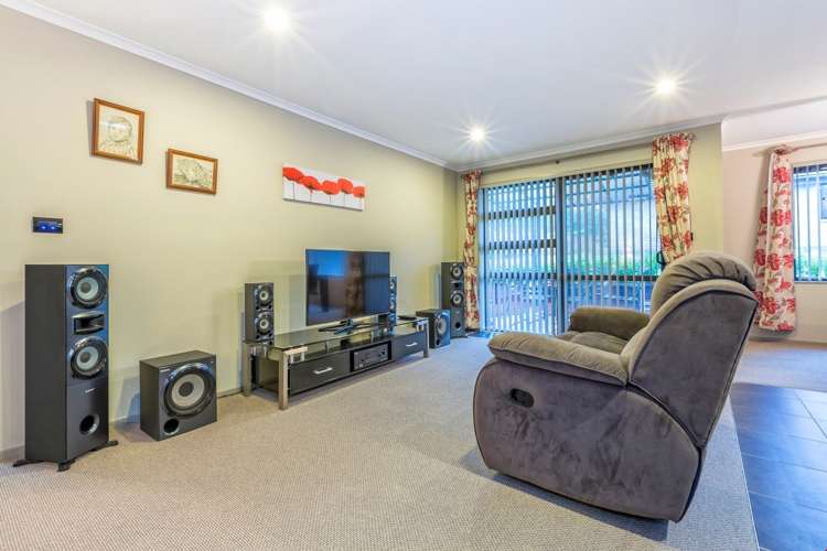 63 Lough Bourne Drive Pukekohe_5