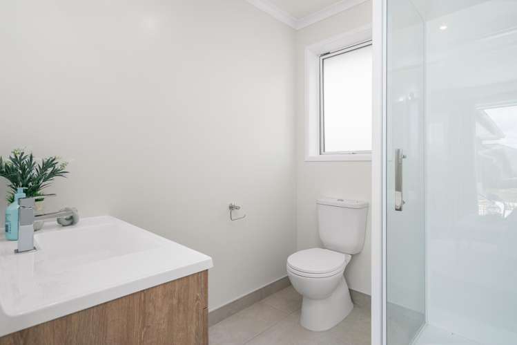 30 Te Piriti Road One Tree Point_10
