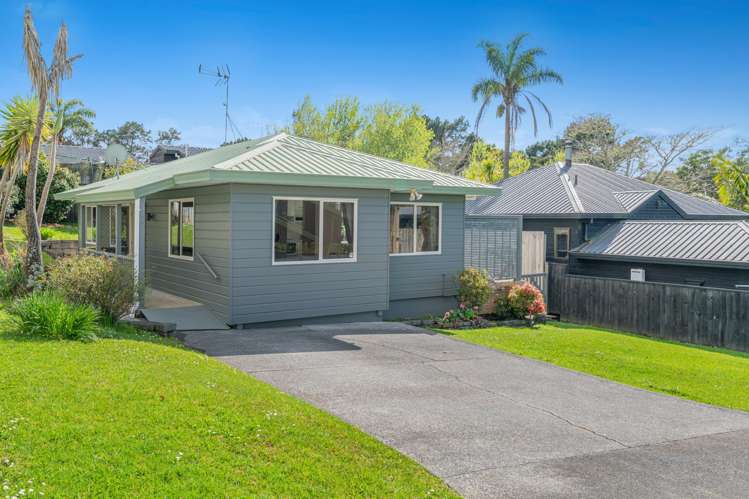 2/45 Unsworth Drive Unsworth Heights_14