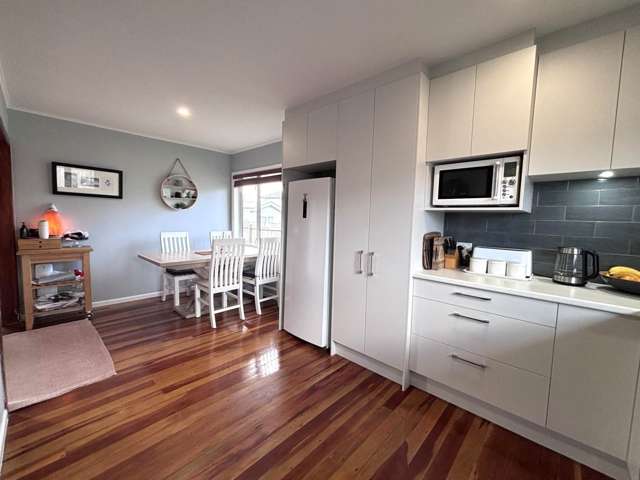 16 MacKenzie Street Te Atatu South_4