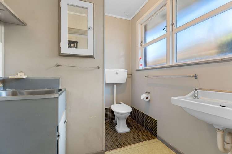 24 Stratford Place Otumoetai_14