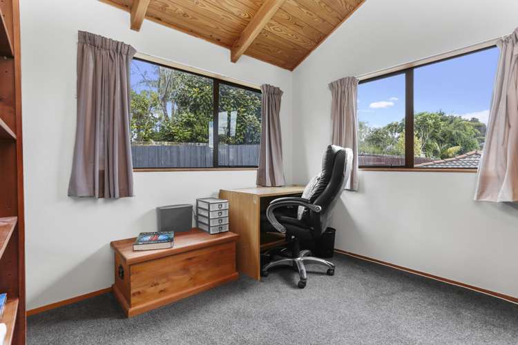 38a Taupiko Place Green Bay_12