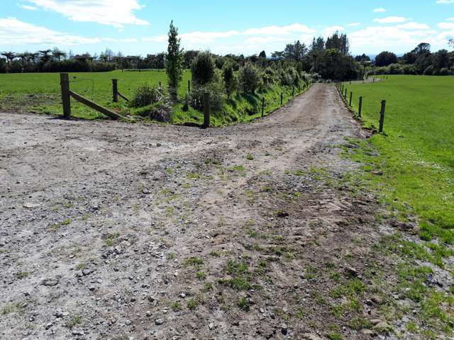 1971 Egmont Road Kaimiro_2