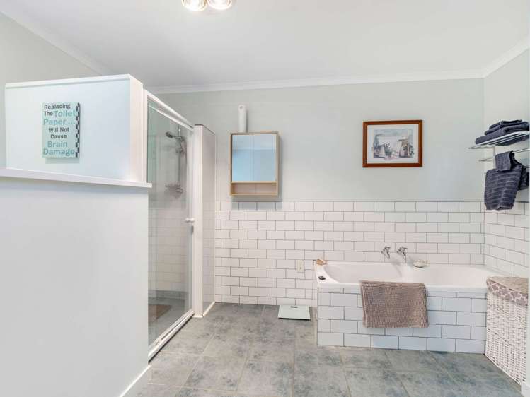 121 Mcleods Road Sefton_16