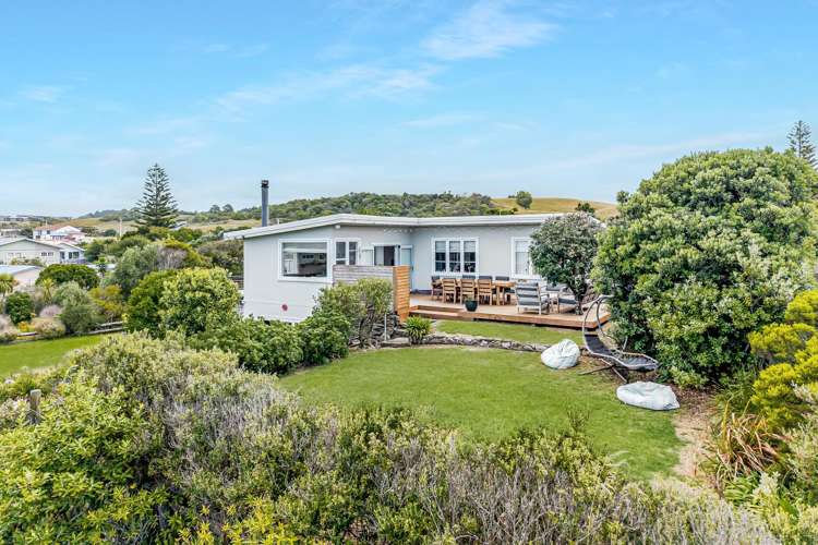 32 Blue Pacific Parade Riversdale Beach_1