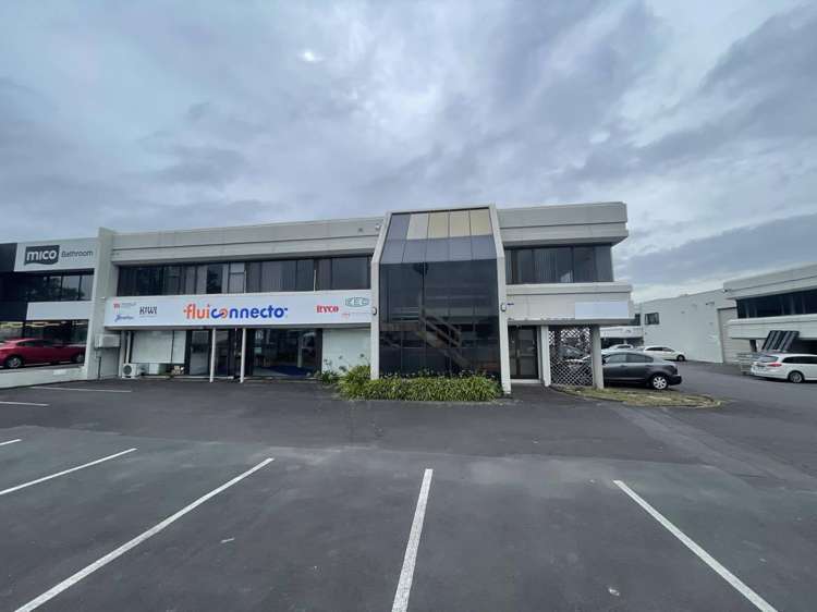 D and E/83 Springs Road East Tamaki_3