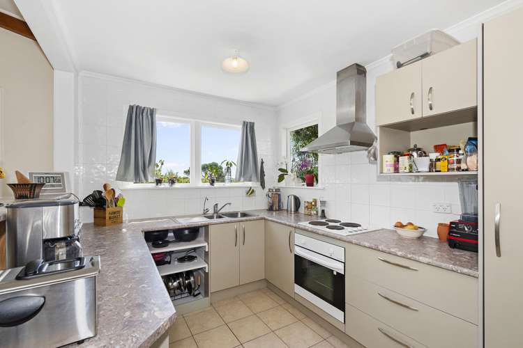 4 Tracey Terrace Te Atatu South_4