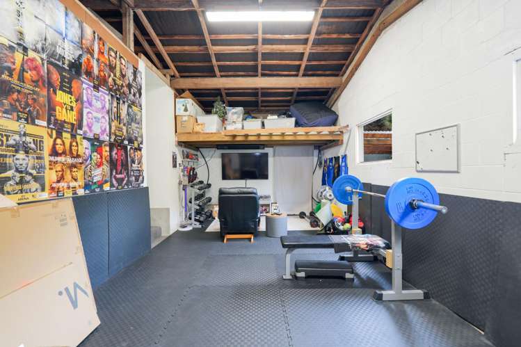 26 Black Road Otatara_28