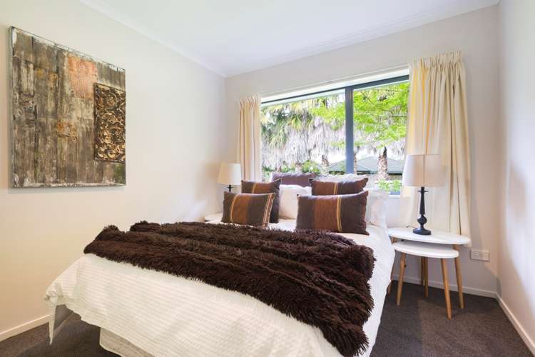 24 Awaroa Stream Drive Waiuku_13