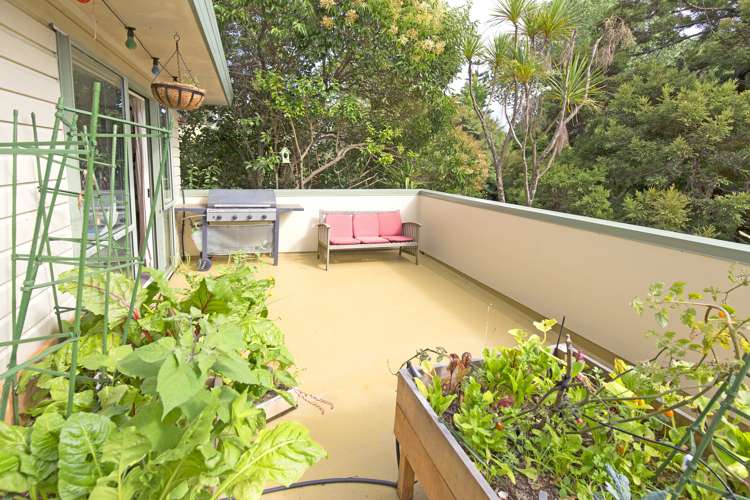 68a Gledstane Road Stanmore Bay_16