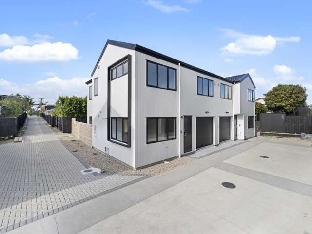Corner Site - Premier Coastal Living