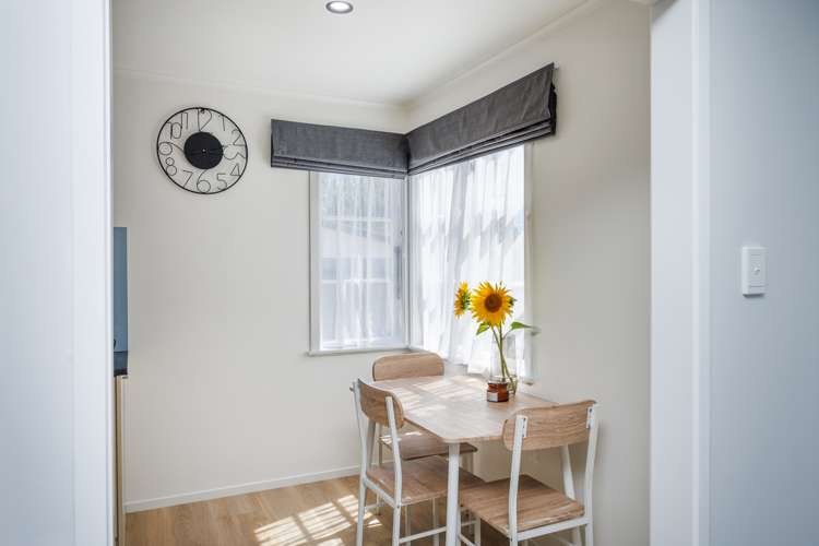 42 Clyde Crescent Roslyn_11