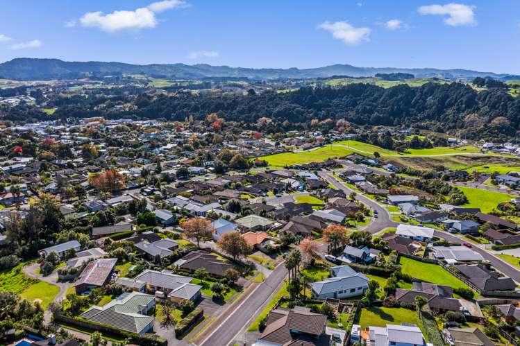 27 Earlsway Warkworth_17