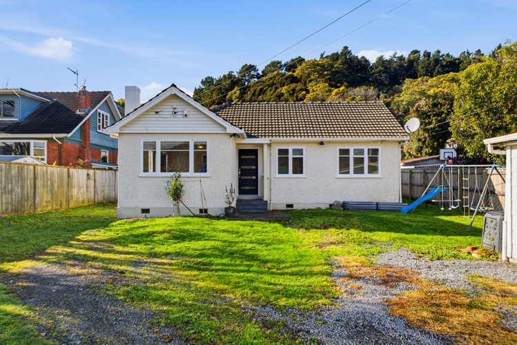19 Peel Place Wainuiomata_8