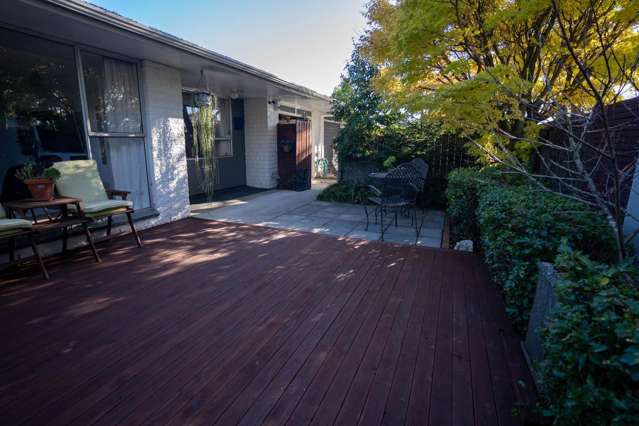 Charming & Convenient Avonhead Haven