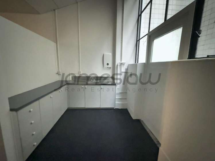 5/GF/87-93 Queen Street City Centre_2