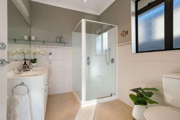 125 Motu Capri Pauanui_16