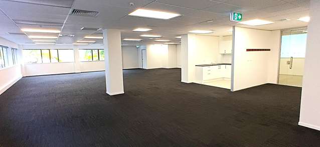 Level 1/Area B 132 Hurstmere Road Takapuna_4