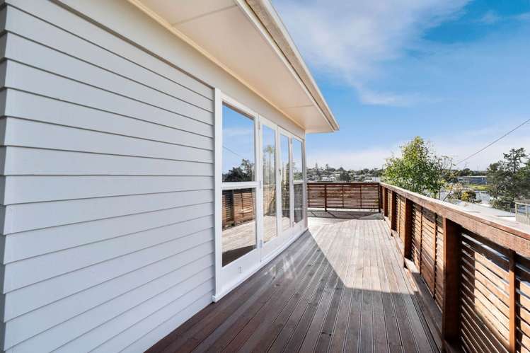 1/227 Wairau Road Totara Vale_29