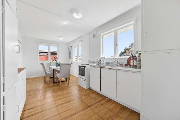 7 Maui Pomare Street Blockhouse Bay_2