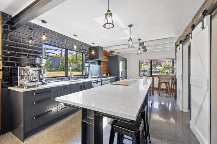 37 Kent Terrace Taradale_2