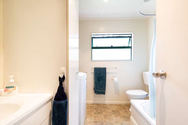 80 Puke Road Kumeu_11