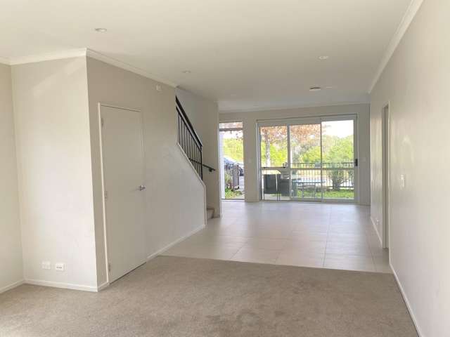 39 Haddington Drive Flat Bush_4