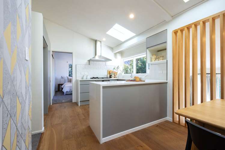 82 Kauri Point Road Laingholm_14