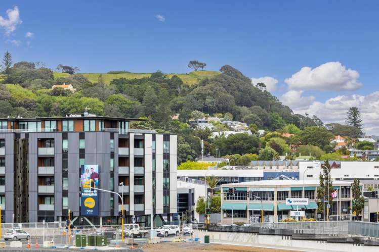 408/10 Flower Street Eden Terrace_6