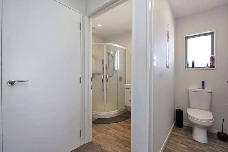 227 Racecourse Road Allenton_18