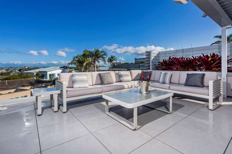 62 Seaview Road Castor Bay_22