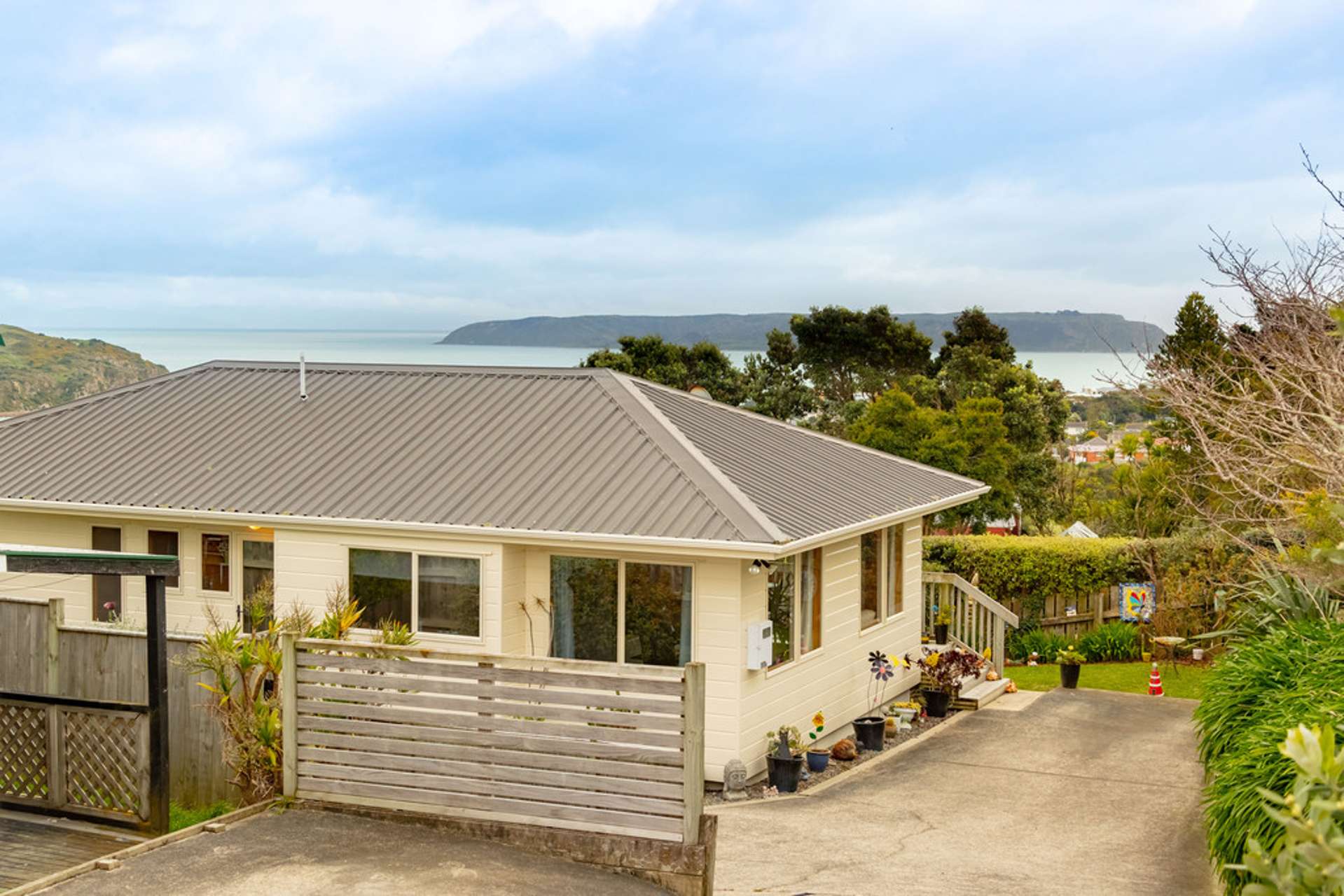 117a Gloaming Hill Titahi Bay_0