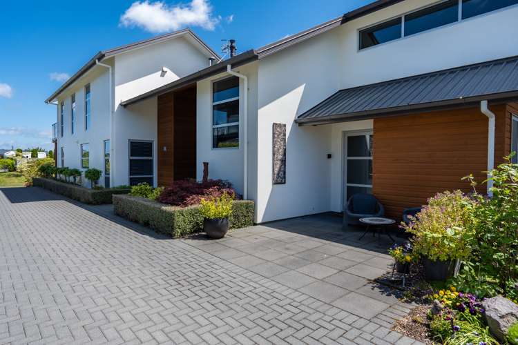 24 Pukenamu Road Rainbow Point_22